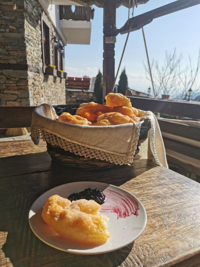 Yancheva Guest House Delchevo エクステリア 写真