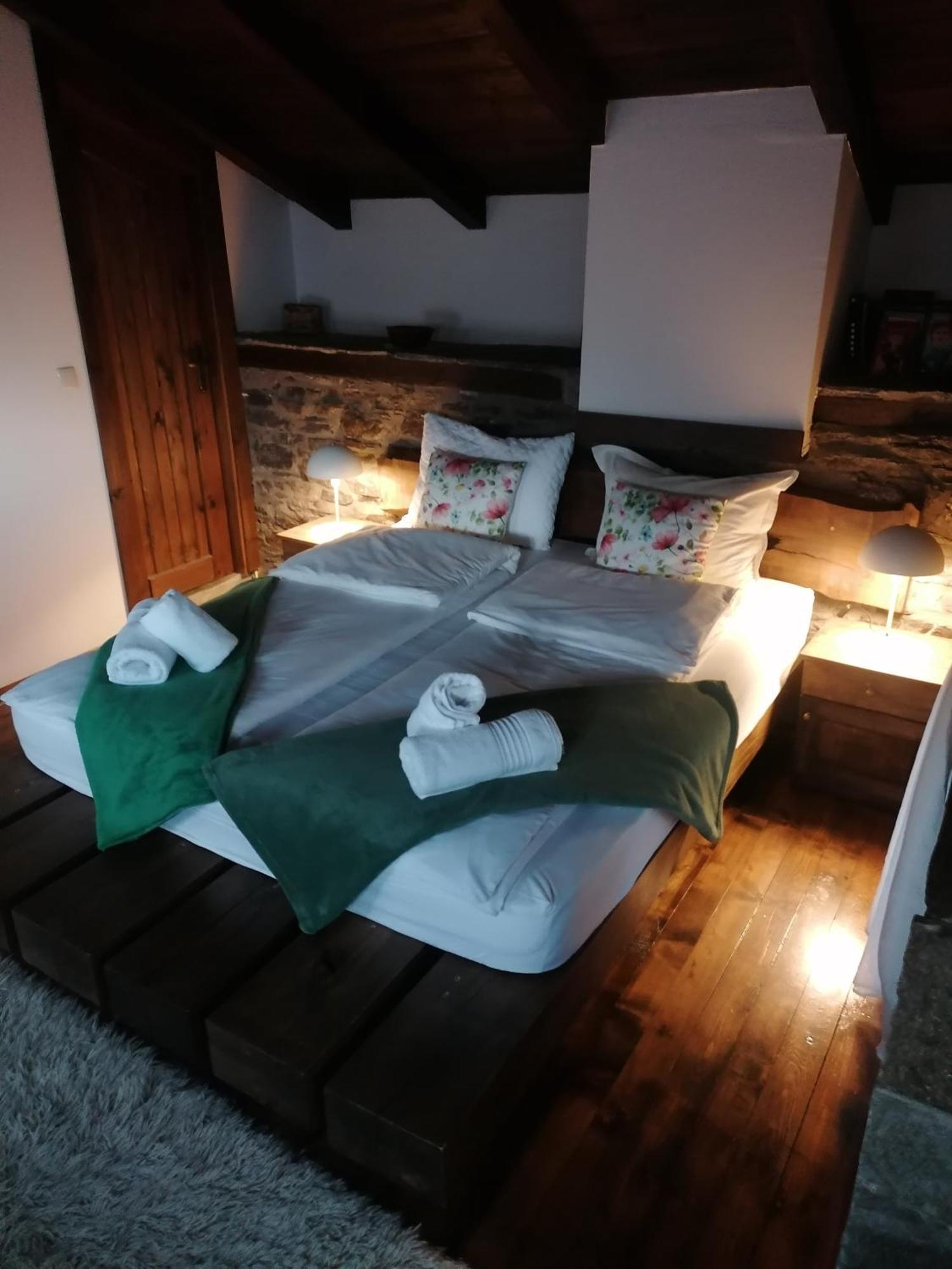 Yancheva Guest House Delchevo エクステリア 写真