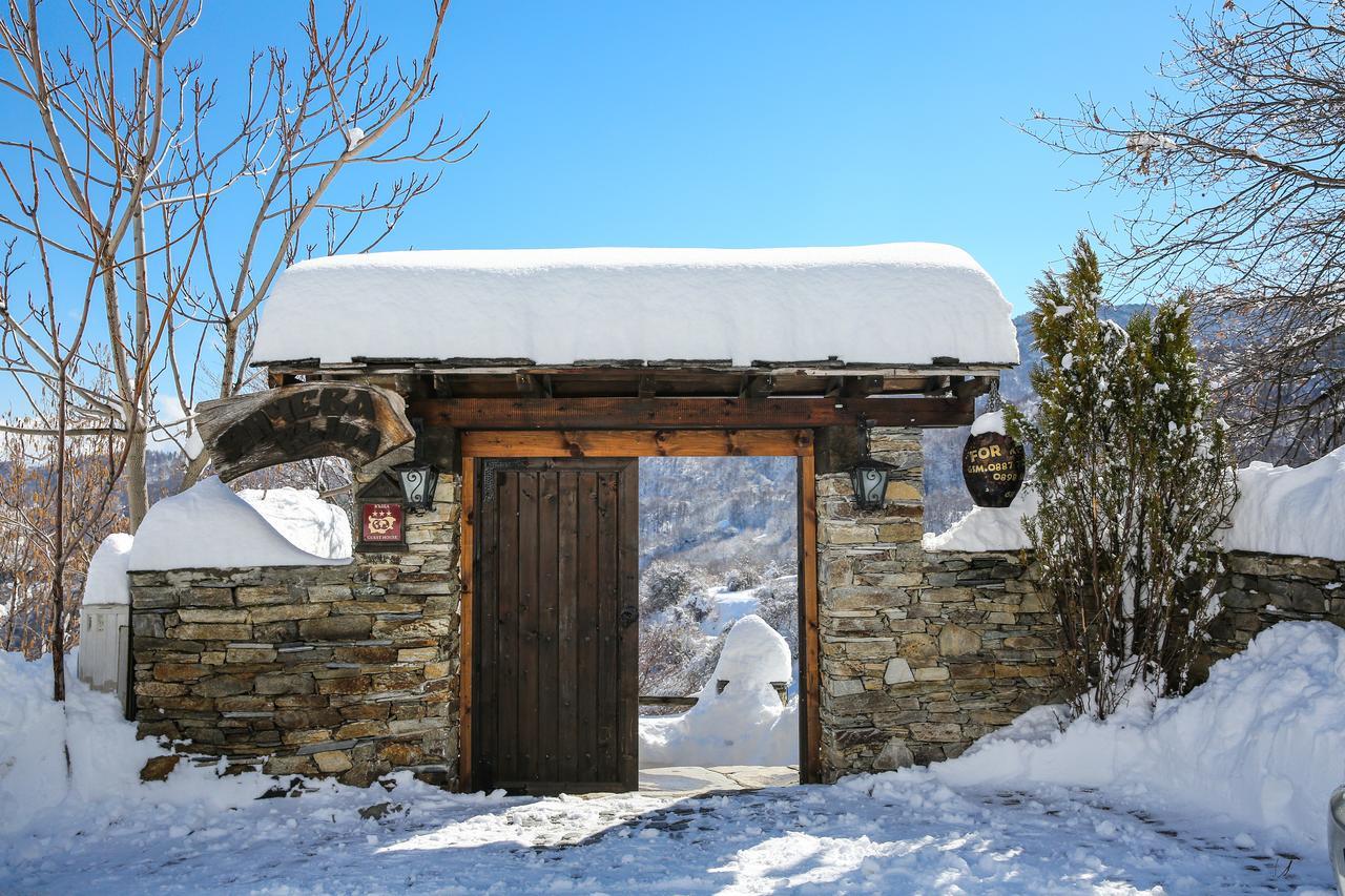 Yancheva Guest House Delchevo エクステリア 写真
