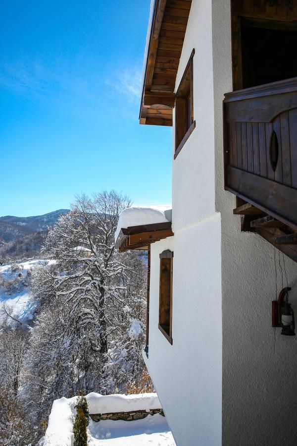Yancheva Guest House Delchevo エクステリア 写真